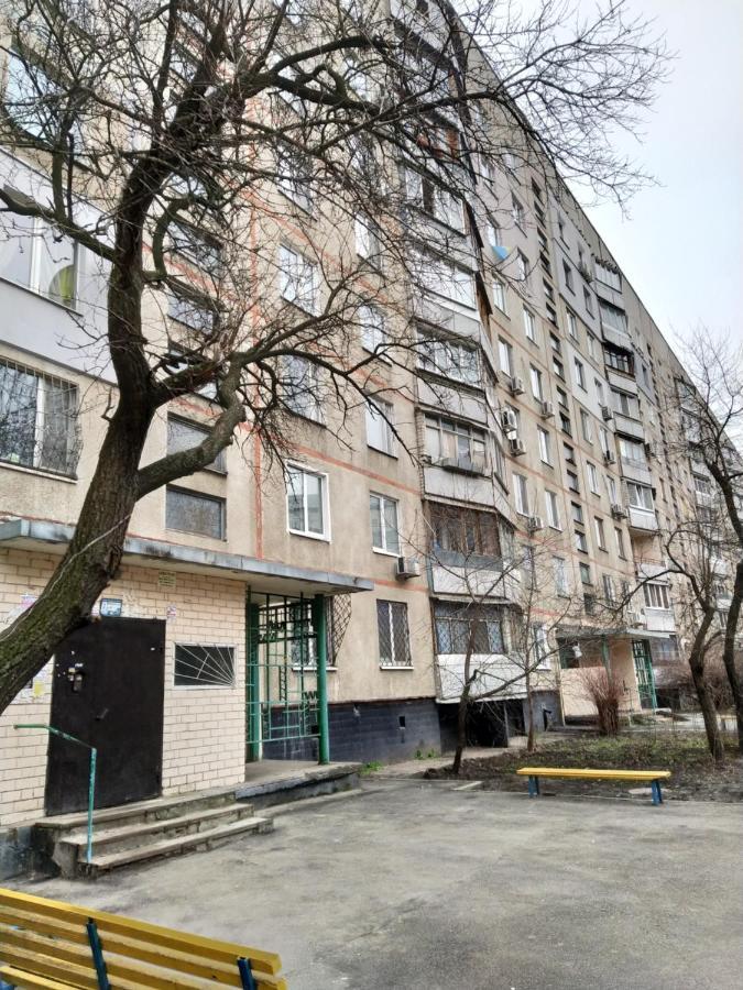2 К Квартира Рядом Стадион Металлист М. Спортивная. Charkov Exteriér fotografie